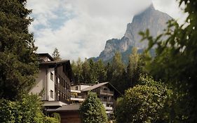 Hotel Waldrast Dolomiti
